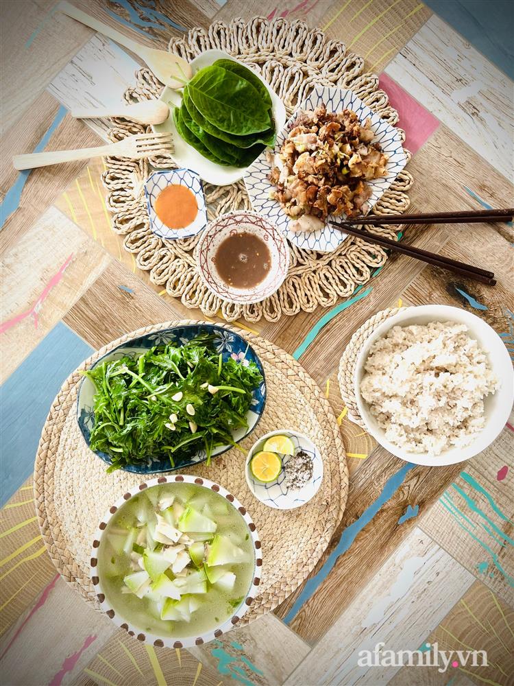 Nông trại” rau quả sạch trên sân thượng 100m² của mẹ đảm ở Đà Nẵng-36