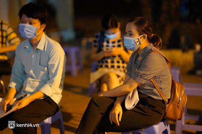 Hà Nội: Nhiều người loay hoay, mệt mỏi vì thủ tục xin cấp giấy đi đường rất rối, tốn nhiều thời gian-6