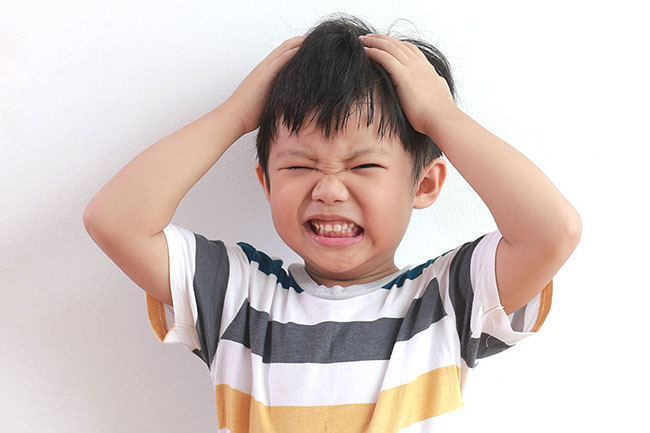 Vợ chồng đang hành sự”, cửa phòng đột nhiên mở ra, nhìn rõ người nấp phía sau là ai, tôi muốn gào khóc-1