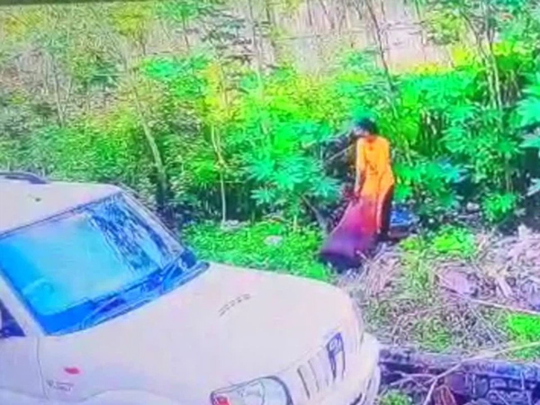 Thấy cặp vợ chồng hì hục chà rửa sân thượng, hàng xóm sinh nghi đi báo án, lật tẩy tội ác vì mâu thuẫn mẹ chồng nàng dâu-1