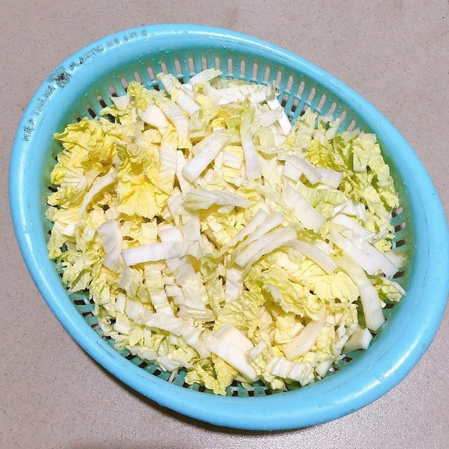 Không muốn tăng cân thì cứ nấu ngay bát canh này thay cơm: Vừa ấm bụng, vừa đủ chất!-2