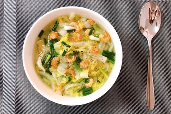 Không muốn tăng cân thì cứ nấu ngay bát canh này thay cơm: Vừa ấm bụng, vừa đủ chất!