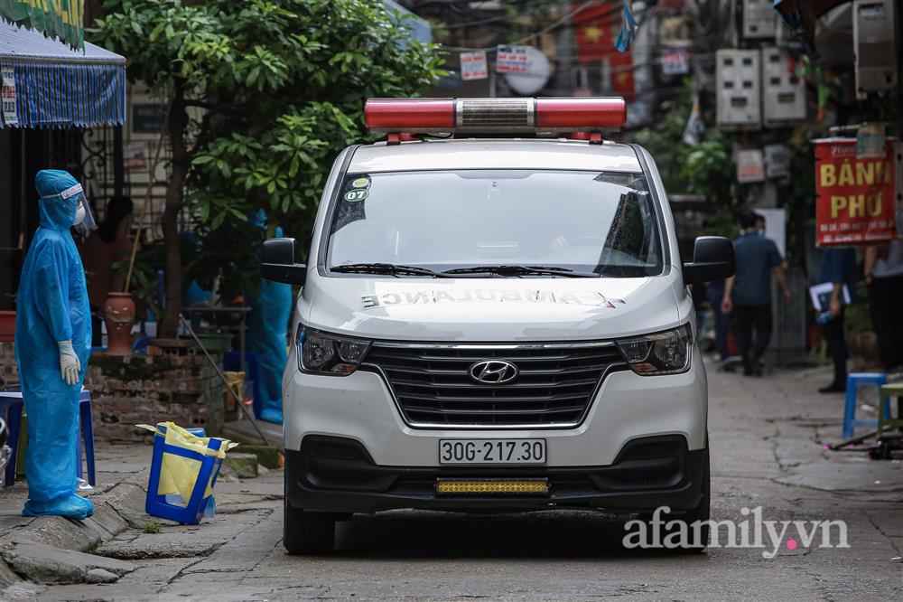 Hà Nội: Phong tỏa khu dân cư 800 dân ở phường Phúc Xá vì một gia đình 4 người dương tính SARS-CoV-2-4