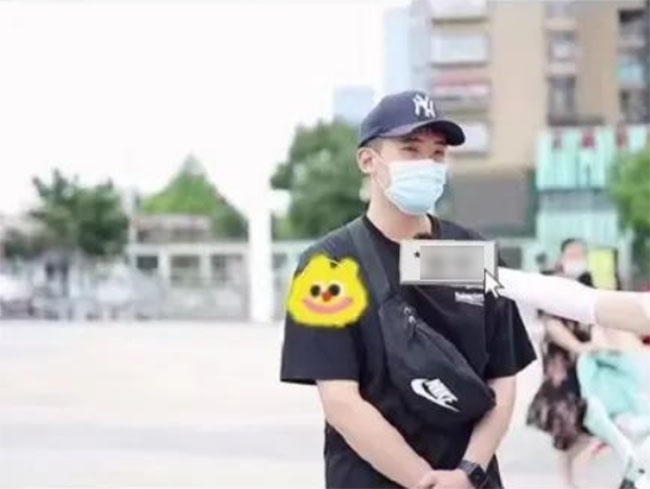 Con đi với ai khi bố mẹ ly hôn? Phỏng vấn 6 chàng trai trên phố, câu trả lời của họ nhất quán một cách đáng ngạc nhiên-4