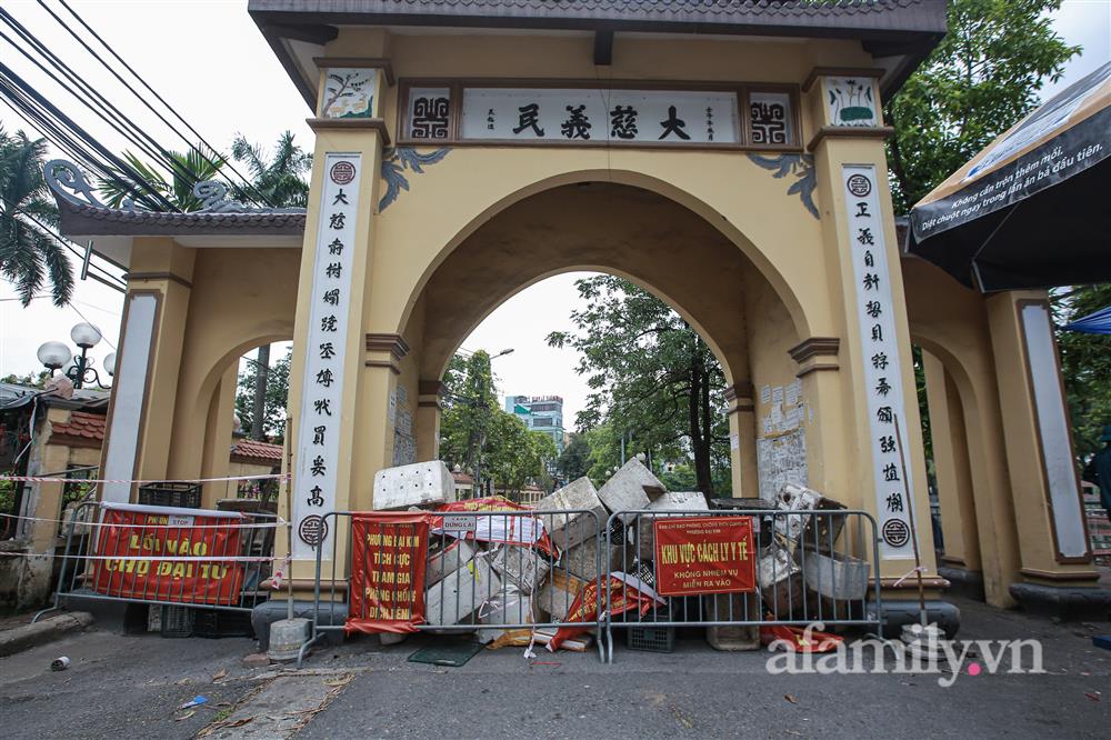 Hà Nội: Phong tỏa chợ Đại Từ vì có tiểu thương nghi mắc COVID-19-1