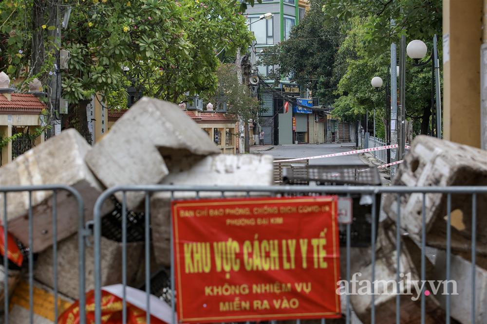 Hà Nội: Phong tỏa chợ Đại Từ vì có tiểu thương nghi mắc COVID-19-4