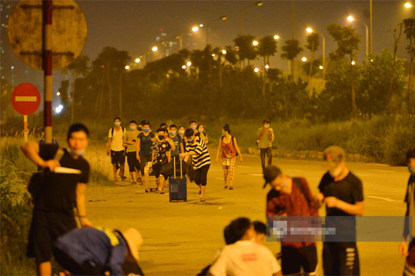 Giám đốc sân Mỹ Đình: Mặt cỏ đã 10 năm chưa được thay mới-4