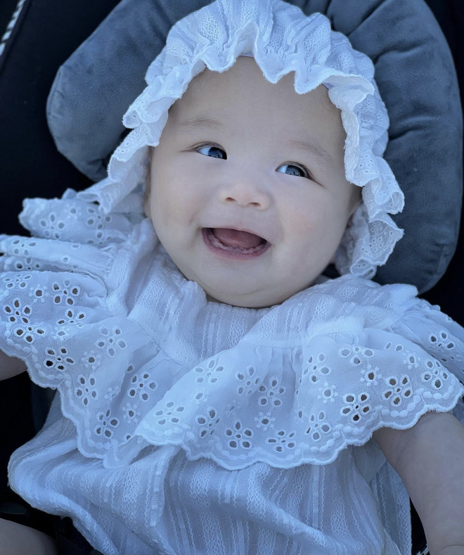 An Nguy khoe nhan sắc ít son phấn sau 6 tháng sinh con, tiết lộ lần đầu làm điều này cùng ái nữ!-7