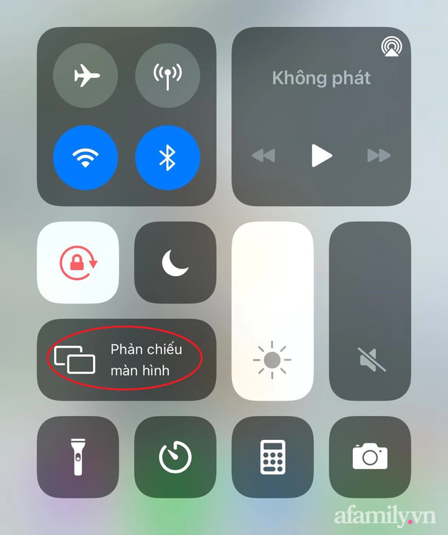Con học online cả ngày, mắt đỏ hoe trông rõ thương: Bố mẹ làm ngay 5 cách này giúp mắt con đỡ mỏi hơn hẳn-4