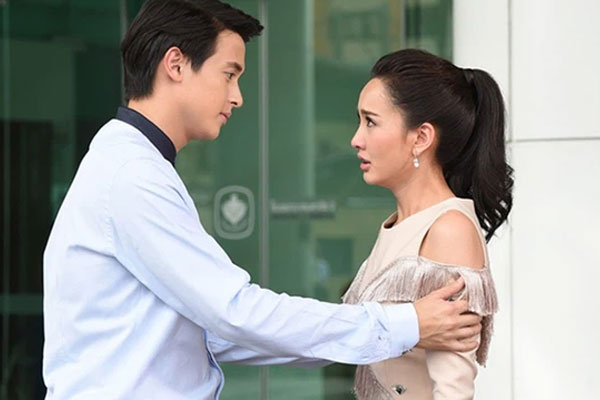 Nửa đêm nhận được tin nhắn đặt thực đơn” bữa trưa của chồng, vợ có màn ra tay nhanh hơn chớp khiến kẻ phản bội không thể chối cãi-1