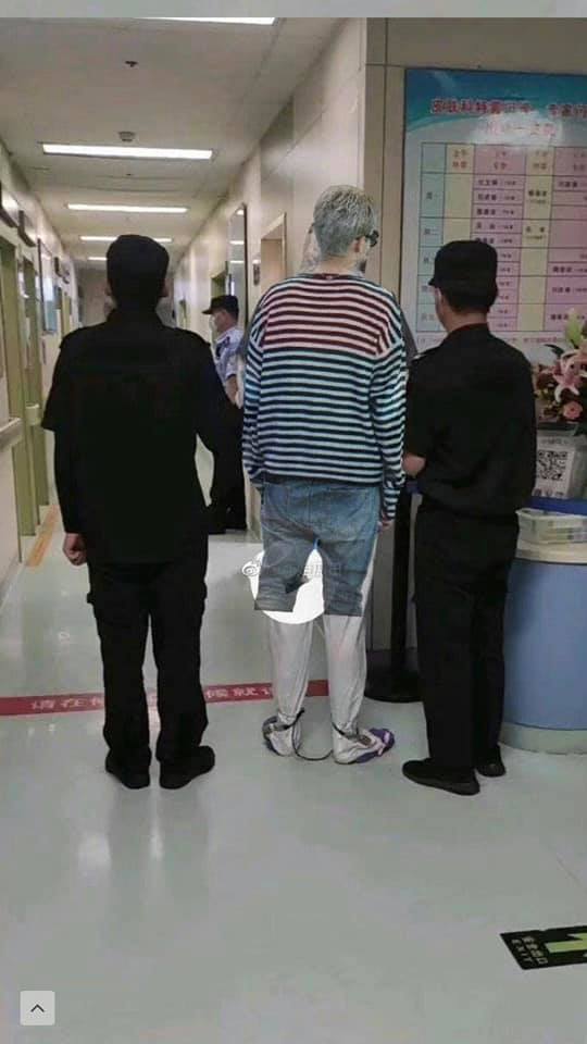 Lộ hình ảnh cực kỳ thảm hại của Ngô Diệc Phàm trong tù?-2