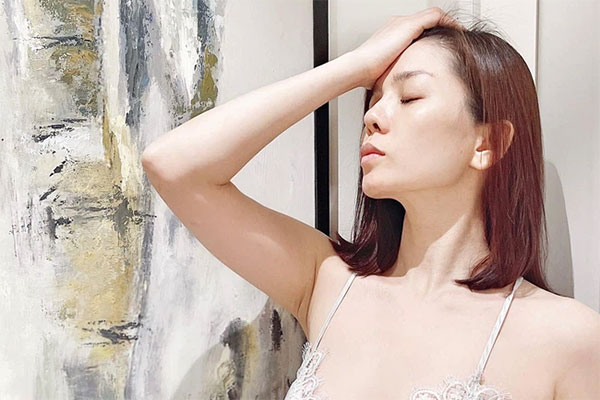 Nâng tạ bằng chỗ hiểm, Lệ Quyên lộ body đuột như khúc gỗ-7