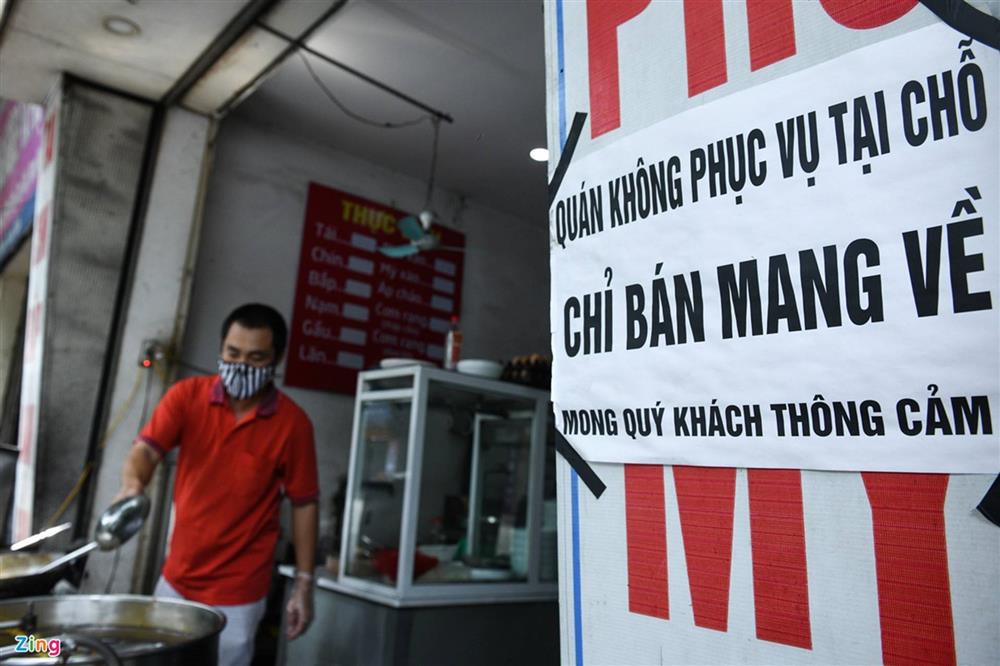 Hàng bún đậu ở Hà Nội vừa mở đã bán hơn trăm suất mang đi-2