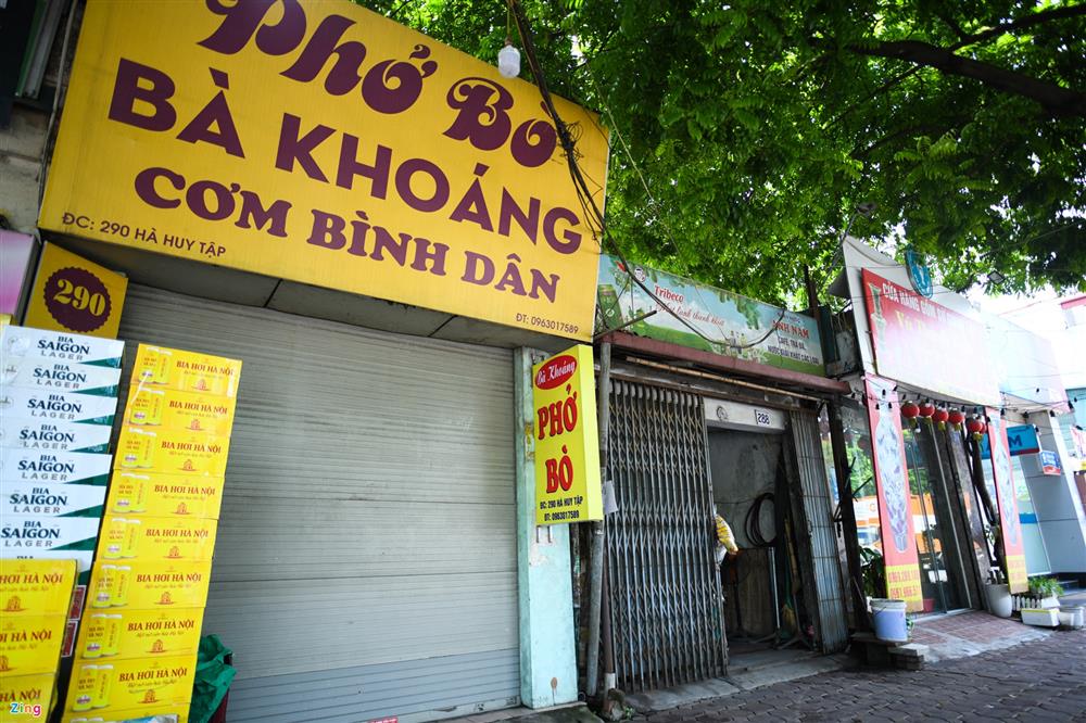Hàng bún đậu ở Hà Nội vừa mở đã bán hơn trăm suất mang đi-12