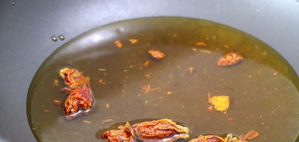 Cánh gà và chân gà nướng theo cách này, có thể làm bằng nồi cơm điện, thịt mềm thơm ngon hơn nhà hàng-3