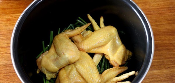 Cánh gà và chân gà nướng theo cách này, có thể làm bằng nồi cơm điện, thịt mềm thơm ngon hơn nhà hàng-10