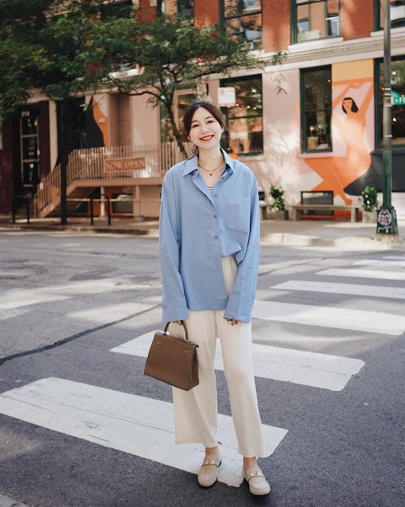 4 kiểu áo chị em nhất định nên mua dáng oversized để trông trẻ trung, sang xịn mịn hơn-1