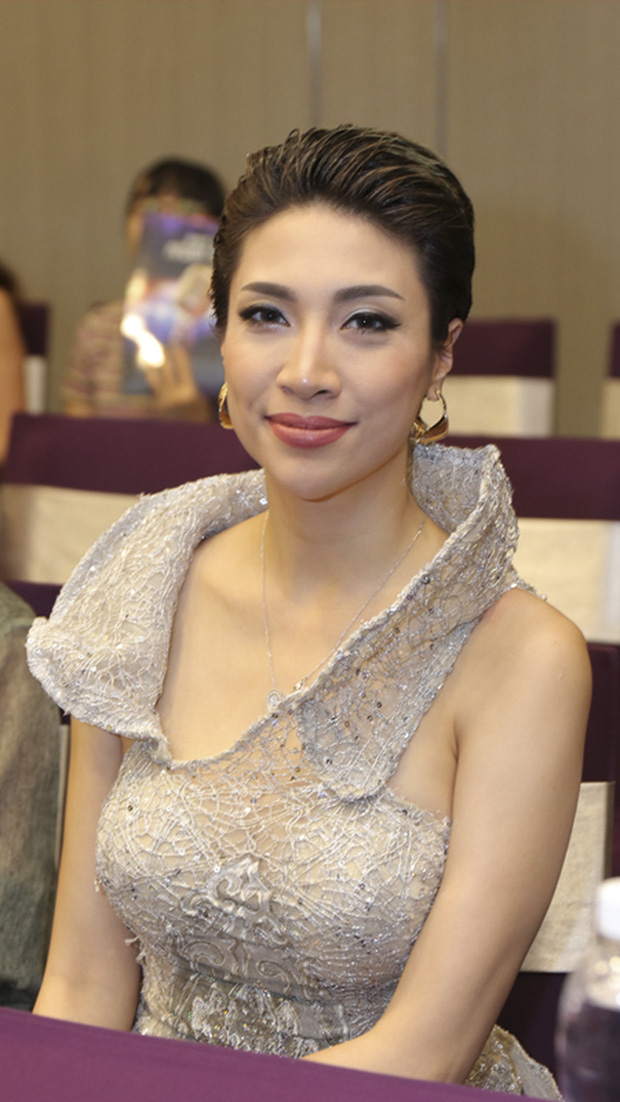 Pha Lê bất ngờ tung status cà khịa ai đó yêu không dám nhận, bán đứng đồng đội và nhắc cả về vụ lùm xùm từ thiện?-6