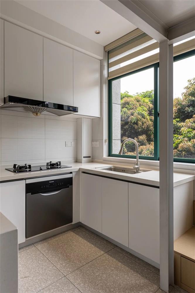 Căn nhà ống trải dài và cuộc đại phẫu thuật thành công ngoài sức tưởng tượng, chỉ 35m2 nhưng có tới 8 khu vực chức năng tiện dụng-25