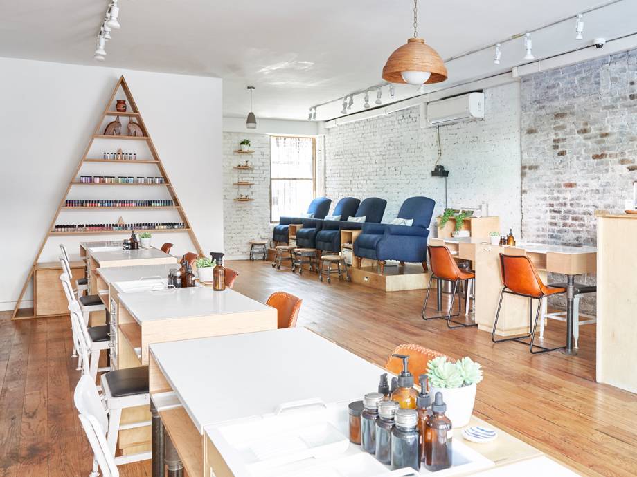 Bỏ 260 triệu mở hàng nail, phá sản ôm đồ về quê bất ngờ kiếm tốt-2