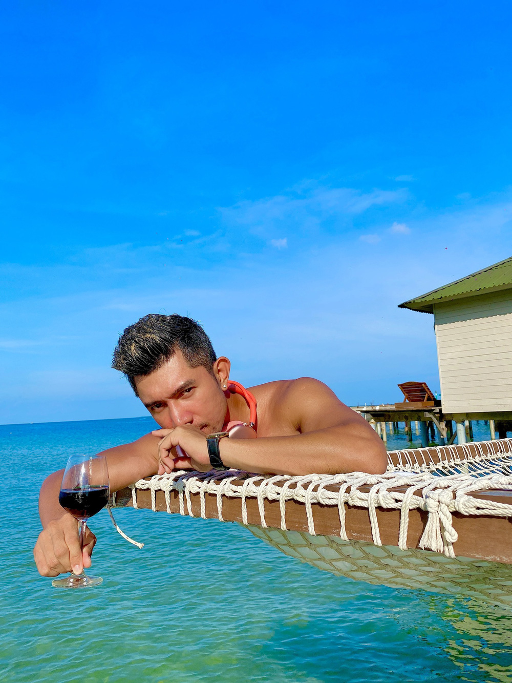 Lương Bằng Quang: 4 tháng kẹt ở Phú Quốc, làm bảo vệ, cọ toilet để mưu sinh-4