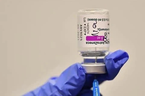 Những dấu hiệu cảnh báo phản ứng nghiêm trọng sau khi tiêm vắc xin AstraZeneca-2