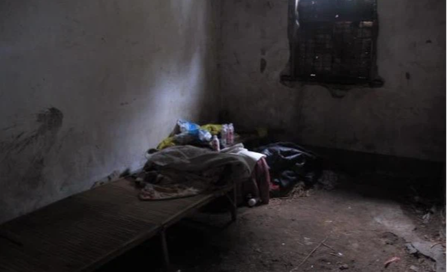 Hoa khôi phát điên vì mối tình bị cấm rồi bỗng nhiên biến mất, bi kịch sáng tỏ sau 5 năm từ tiếng hú rùng rợn trong nhà hoang-4