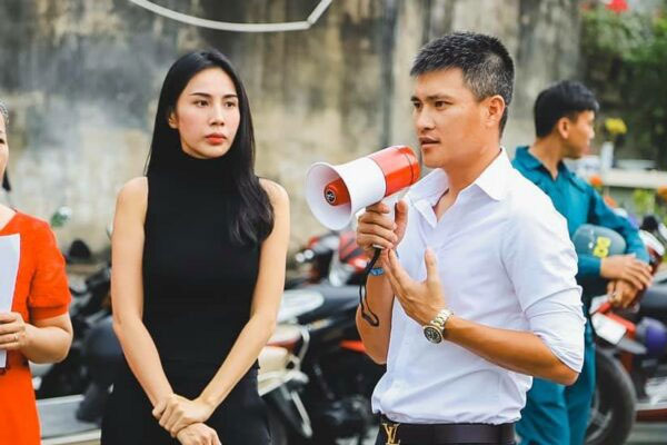 Lan truyền clip bằng chứng Thủy Tiên tuyên bố đóng tài khoản từ thiện vẫn tiếp tục nhận hơn 162 triệu đồng từ mạnh thường quân?-2