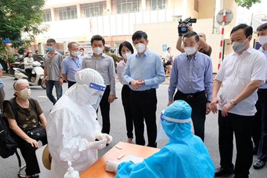 Hai bố con ở chung cư 57 Vũ Trọng Phụng bất ngờ dương tính, Hà Nội công bố 29 ca COVID-19 trong ngày