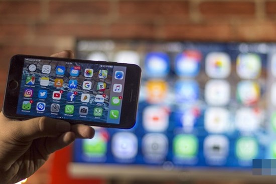 Mẹo giúp trẻ học online trên TV để tránh mỏi mắt