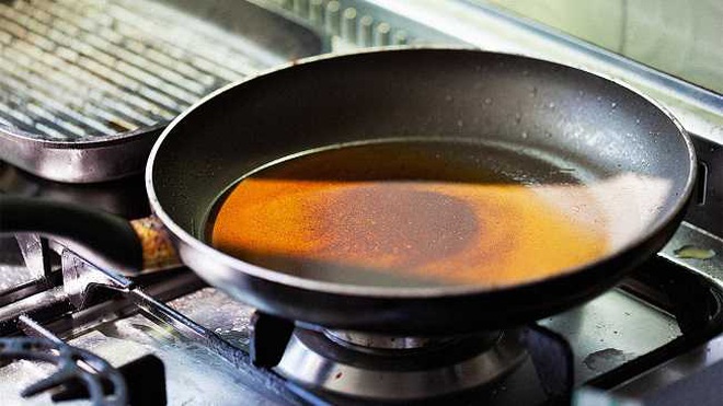 Xử lý dầu ăn thừa đúng cách, bảo vệ môi trường và sức khỏe-1