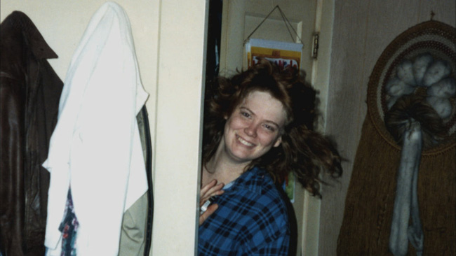 Khách đến chơi lần lượt biến mất, thiếu nữ bàng hoàng phát hiện tội ác diễn ra hàng ngày trong nhà mình, kẻ thủ ác ở ngay bên cạnh-2