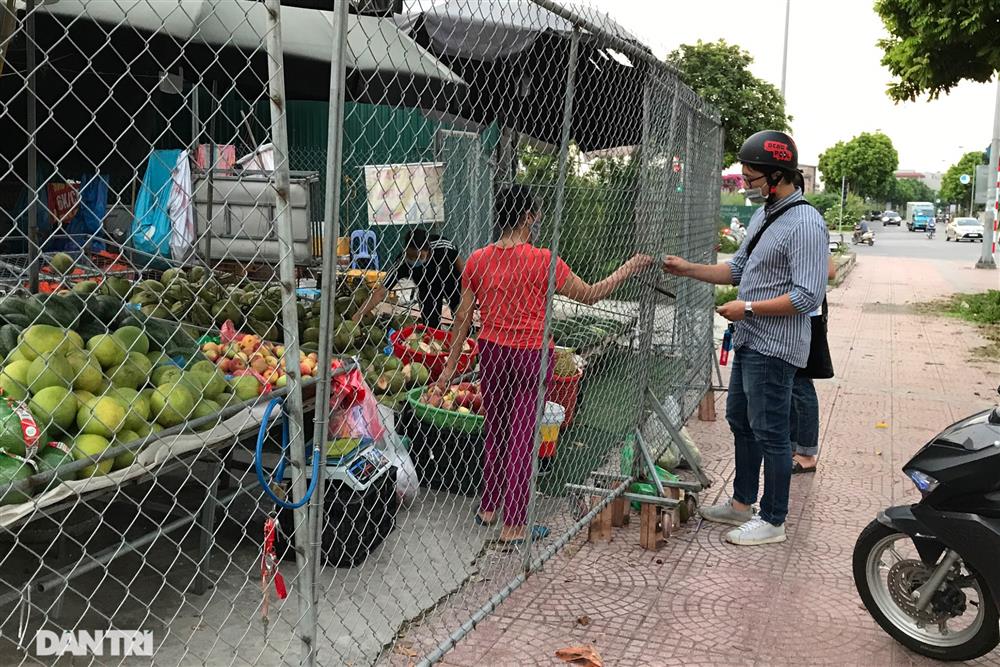 Những kiểu mua bán lạ mắt trong thời gian giãn cách xã hội ở Hà Nội-5
