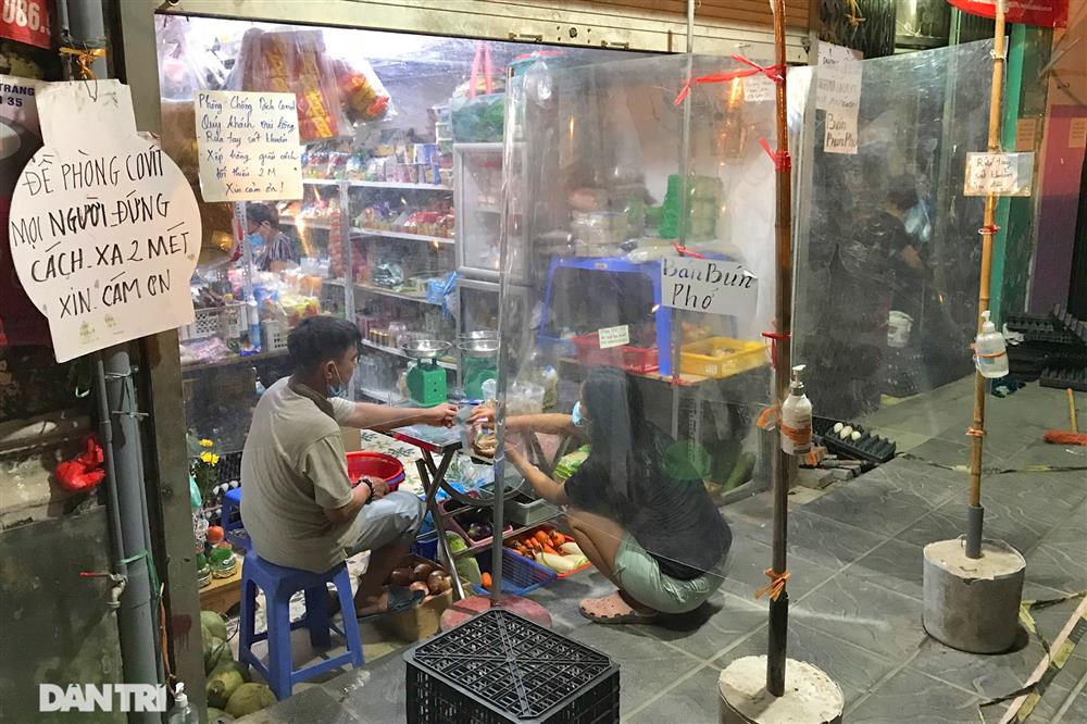 Những kiểu mua bán lạ mắt trong thời gian giãn cách xã hội ở Hà Nội-9