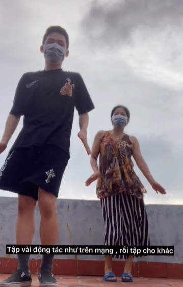 Chàng trai tự sáng tác bài hát kể về quá trình khỏi Covid-19 tại nhà của cả gia đình, cộng đồng mạng hết lời khen thật sự hay và tài-2