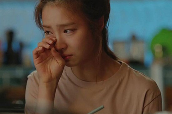 Chồng ngoại tình lại vũ phu nhưng tôi không dám ly hôn