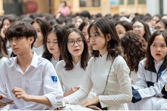 MỚI: 5 tỉnh thành cho học sinh tạm dừng đến trường sau gần 1 tuần khai giảng