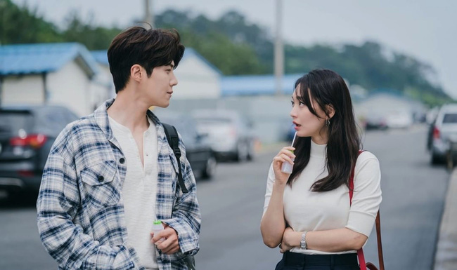 Được anh trai đẹp công ty theo đuổi, tưởng vớ món hời ai ngờ tôi lại rơi vào bẫy phải nghỉ việc-1