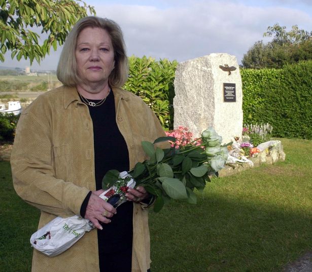 Nỗi đau người ở lại sau thảm kịch 11/9: Vết sẹo ly biệt không thể xóa nhòa, tình yêu hóa nước mắt rơi mỗi ngày-6