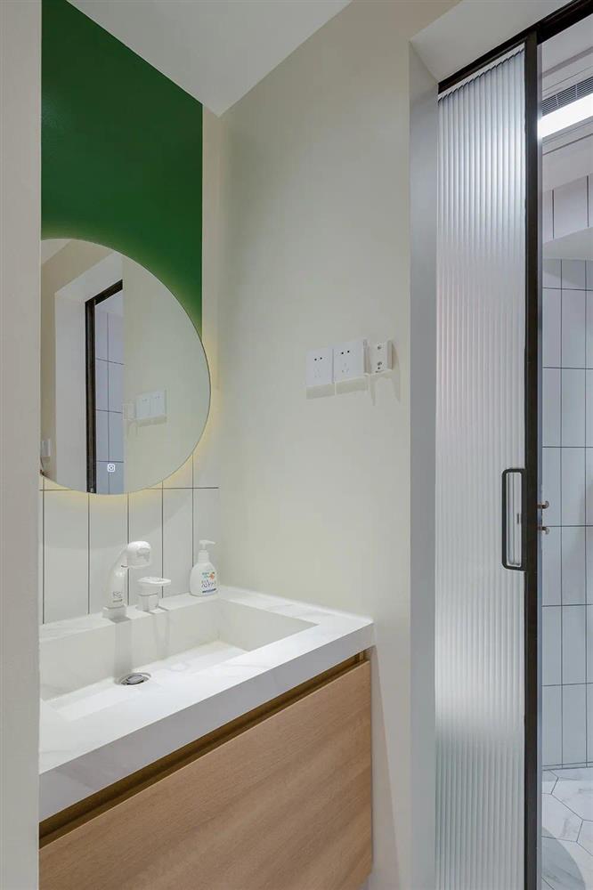 Căn hộ 41m2 và phương án cải tạo siêu hợp lý, diện tích dù nhỏ vẫn đảm bảo không gian sống thoải mái và tiện nghi-15