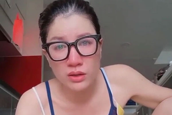 Trang Trần đánh xe đến tận nhà nữ đại gia vừa đấu tố loạt nghệ sĩ-4