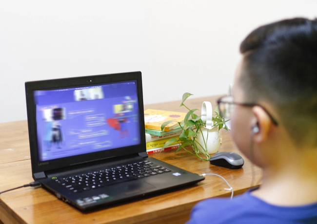 Để buổi học online của con không xảy ra sự cố chết người, bố mẹ nhớ kỹ và làm ngay những điều sau đây-1