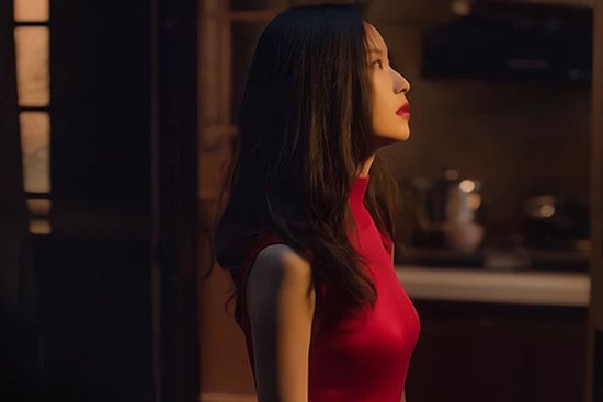 Tới khi giàu có, chồng trả ơn cho tôi bằng những tin nhắn sôi ruột gan thế này đây!