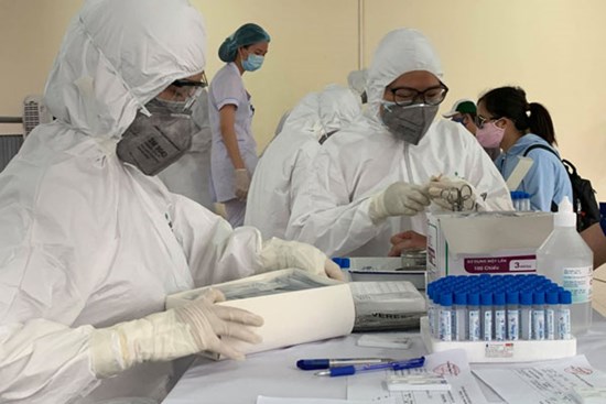 Thêm 11.469 người mắc Covid-19, TP.HCM và Đồng Nai tăng F0