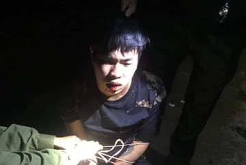 Bắt khẩn cấp kẻ cưỡng dâm chủ cửa hàng điện thoại-1