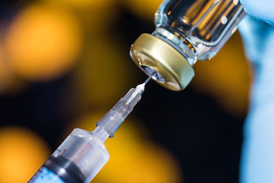 Lý do nước Mỹ đang trở nên hỗn loạn vì Covid dù vaccine của họ dư thừa: Lỗi lớn thuộc về một cộng đồng