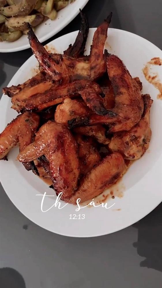 Hoa hậu Tiểu Vy chuẩn gái đảm chính hiệu, mùa dịch đích thân vào bếp nấu loạt món ngon, hấp dẫn-5