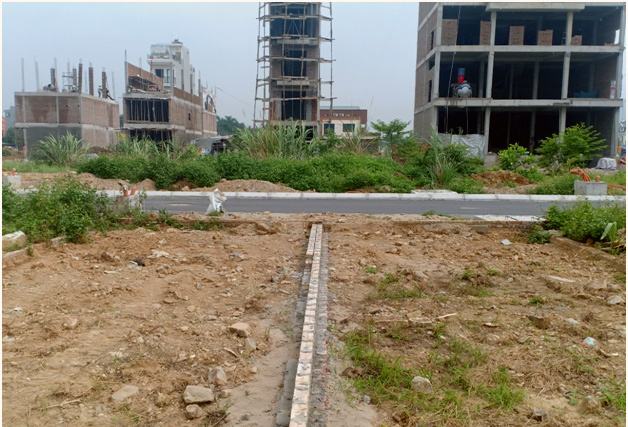 Săn đất cắt lỗ sau dịch bệnh, sẵn tiền dư âm thầm mua gom lô nhỏ-1