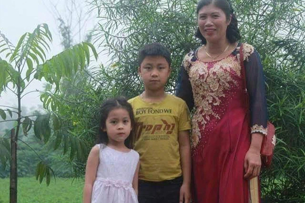 Vụ cô giáo Vật Lý lộ ảnh nóng trong lúc tập huấn trực tuyến SGK, Sở GD-ĐT Sơn La đưa thông tin mới nhất-4