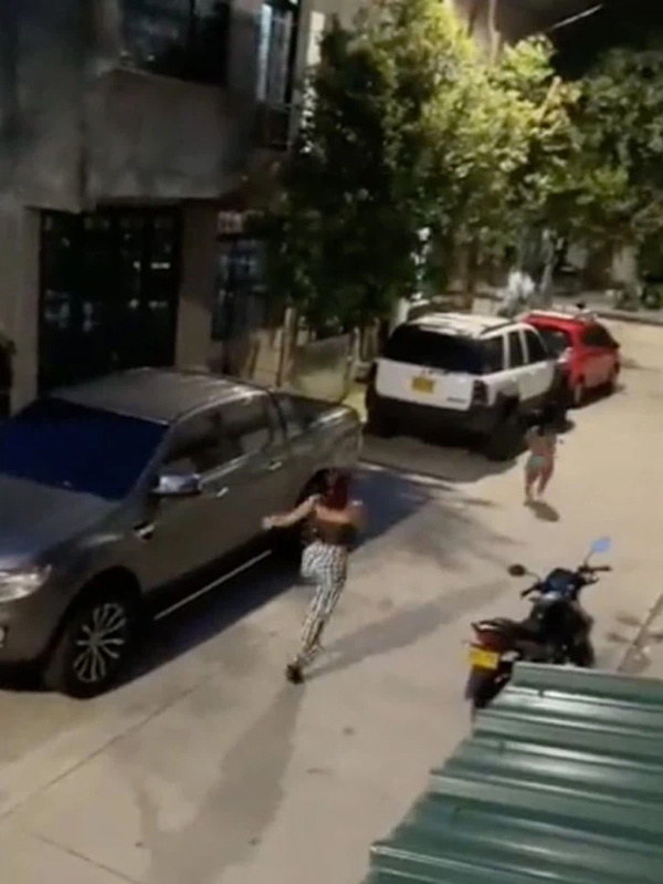 Đang hú hí với nhân tình thì người yêu tìm đến nhà, chàng trai có pha xử lí khiến ai nấy hú vía, sự thật phía sau gây tranh cãi-4